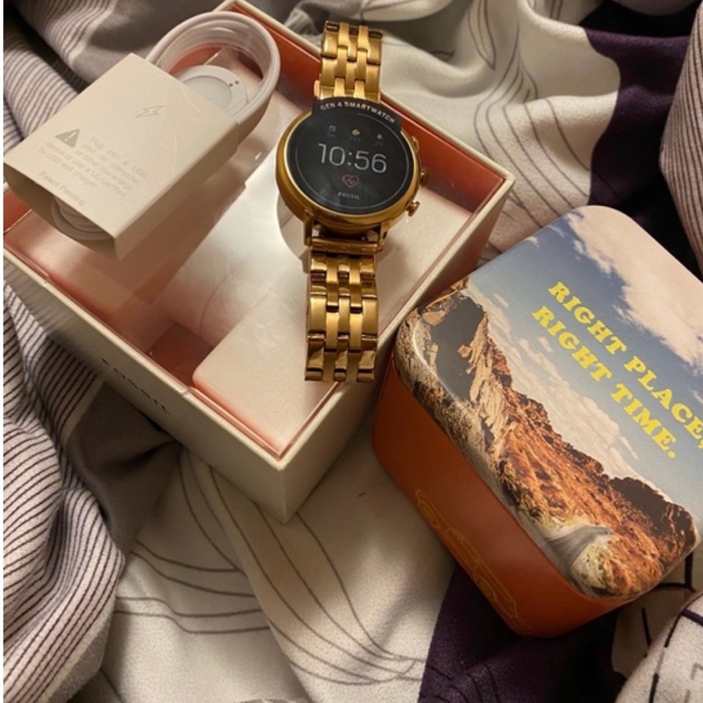 Fossil Gold Smartwatch with Metal Band